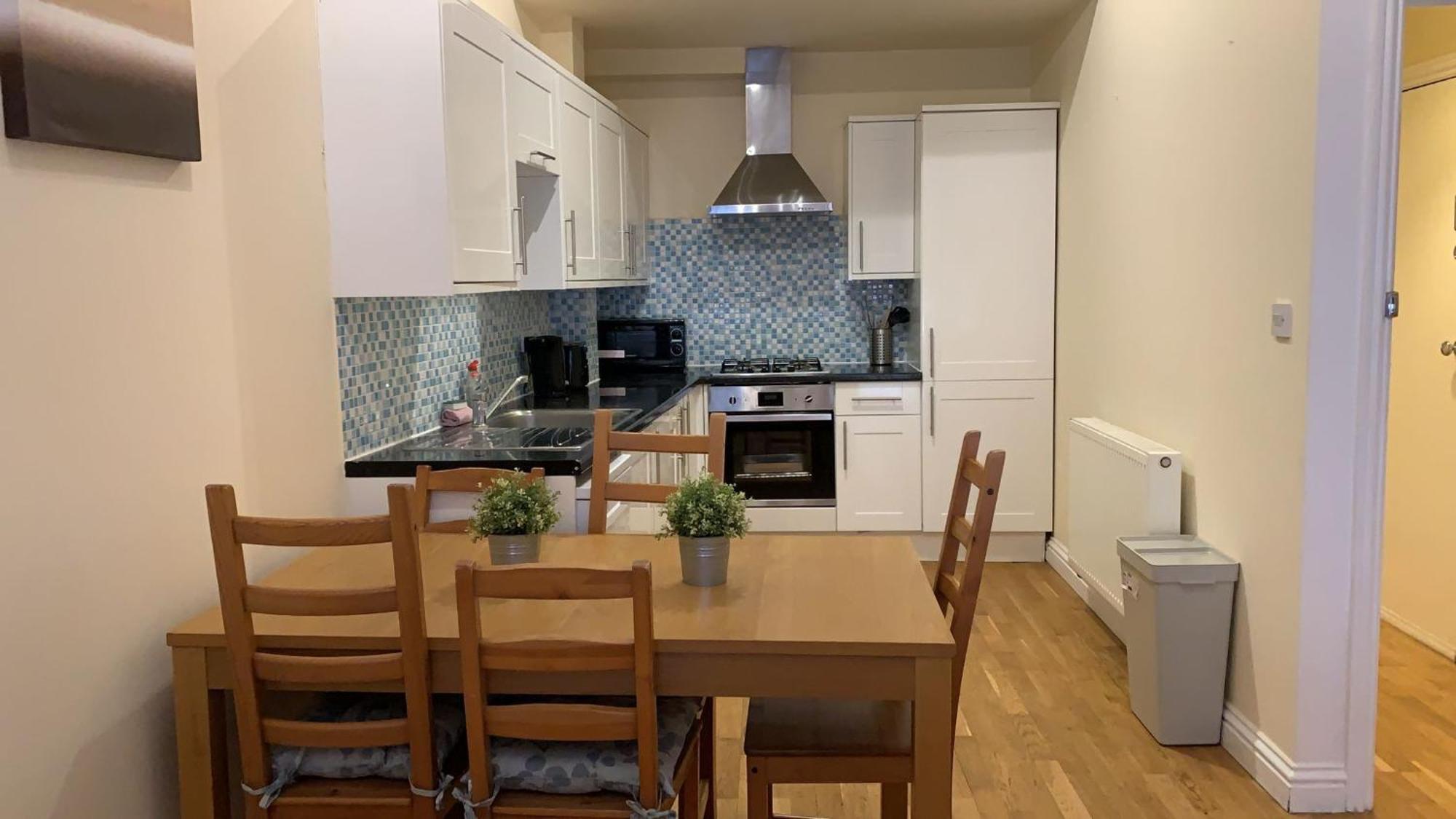 Kings City Centre Apartments Лондон Экстерьер фото